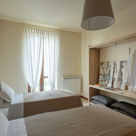 Appartamenti Corte Dei Cipressi Roe Exteriör bild