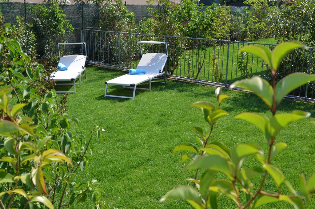 Appartamenti Corte Dei Cipressi Roe Exteriör bild