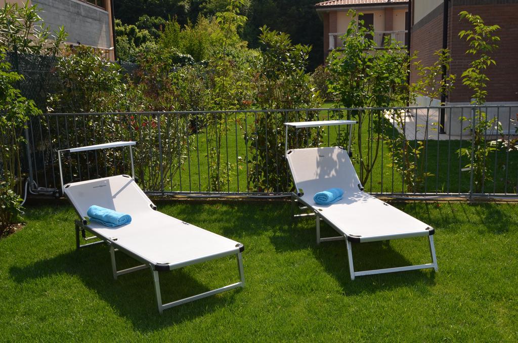Appartamenti Corte Dei Cipressi Roe Exteriör bild