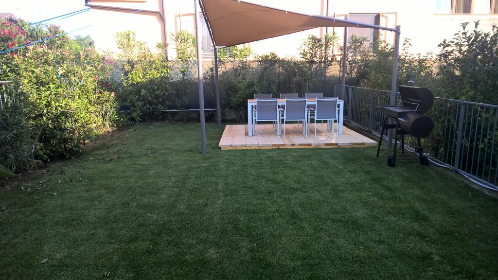 Appartamenti Corte Dei Cipressi Roe Exteriör bild
