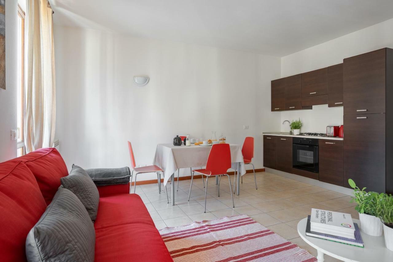 Appartamenti Corte Dei Cipressi Roe Exteriör bild