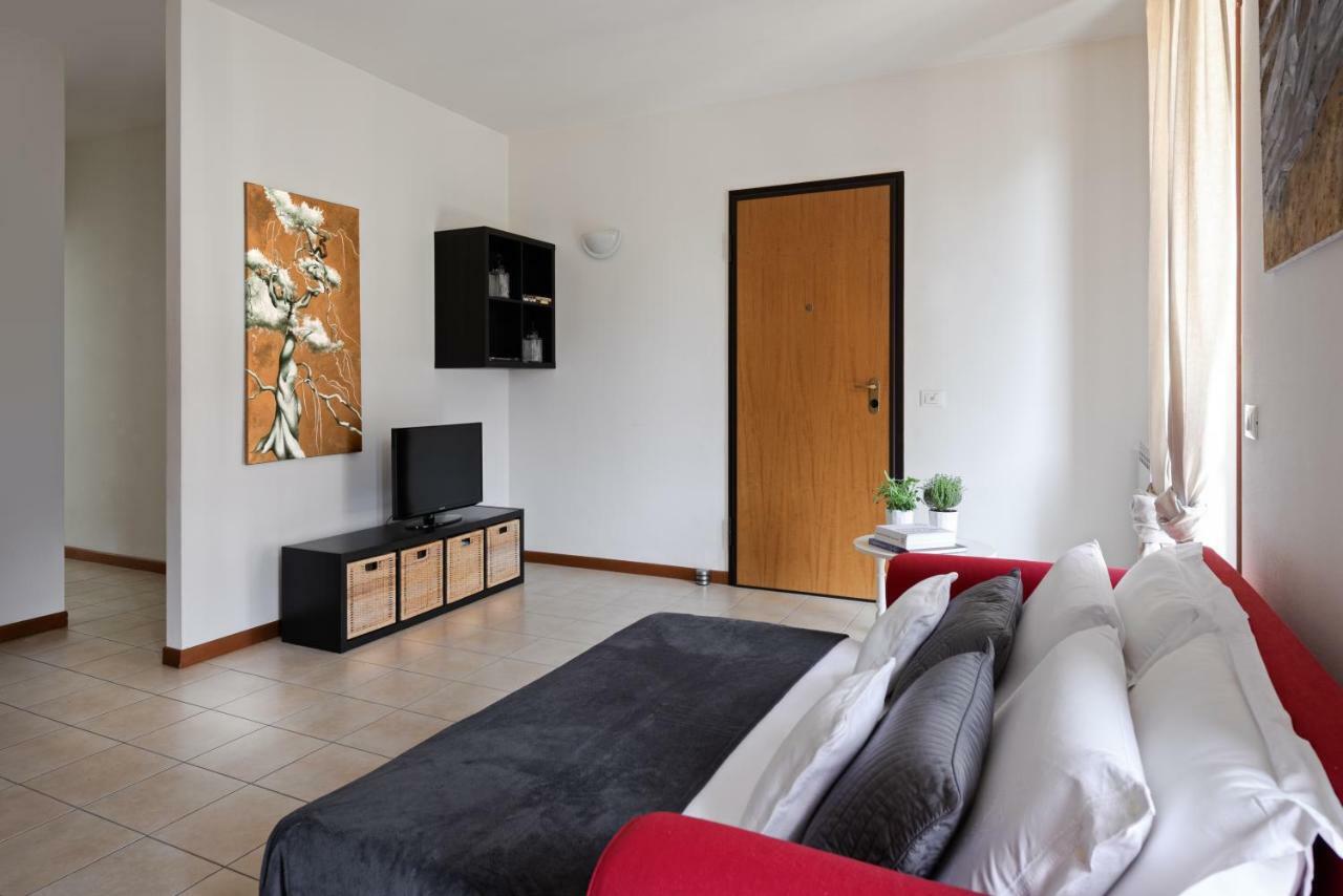 Appartamenti Corte Dei Cipressi Roe Exteriör bild