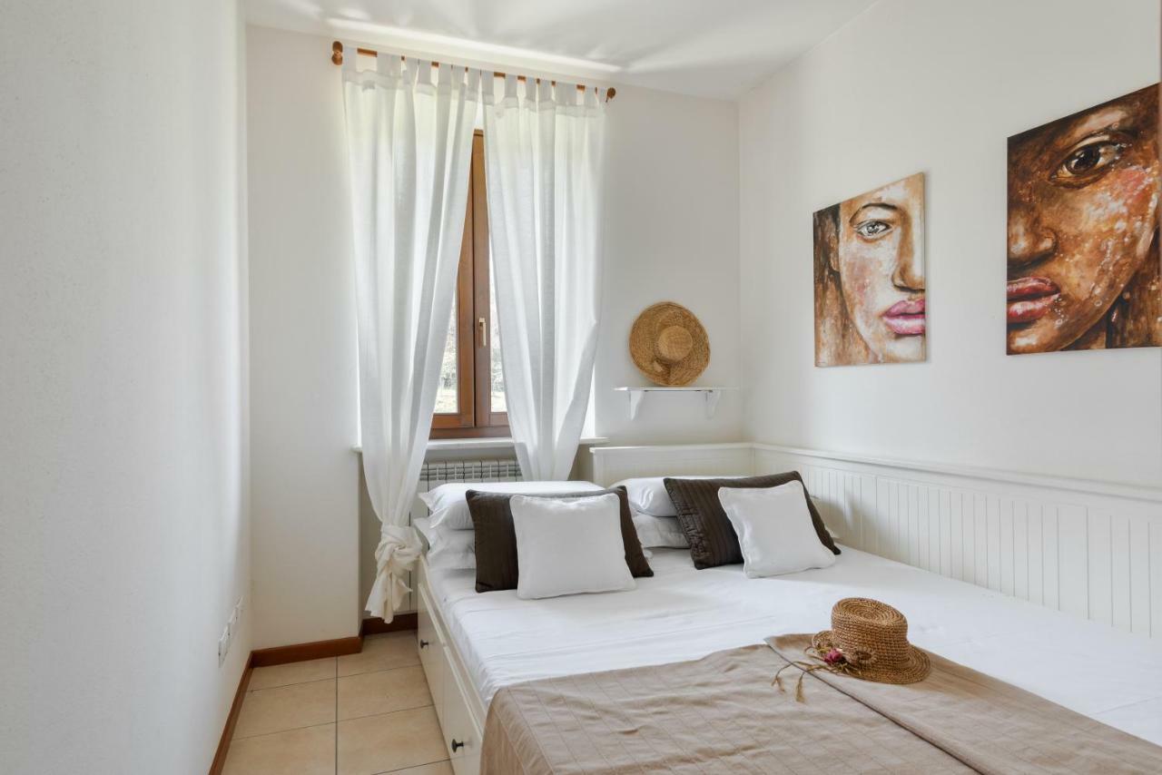 Appartamenti Corte Dei Cipressi Roe Exteriör bild