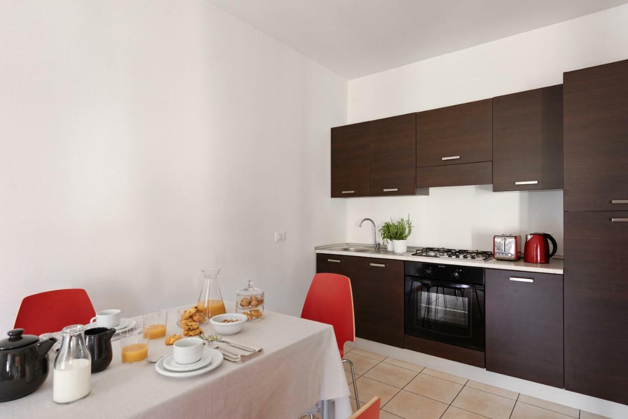 Appartamenti Corte Dei Cipressi Roe Exteriör bild