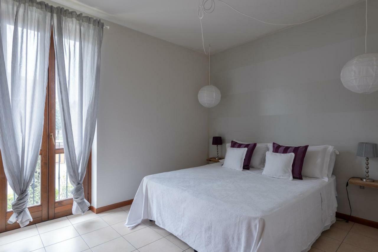 Appartamenti Corte Dei Cipressi Roe Exteriör bild