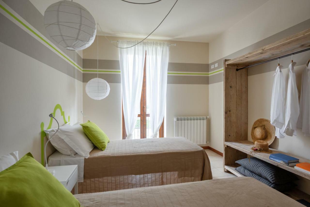 Appartamenti Corte Dei Cipressi Roe Exteriör bild