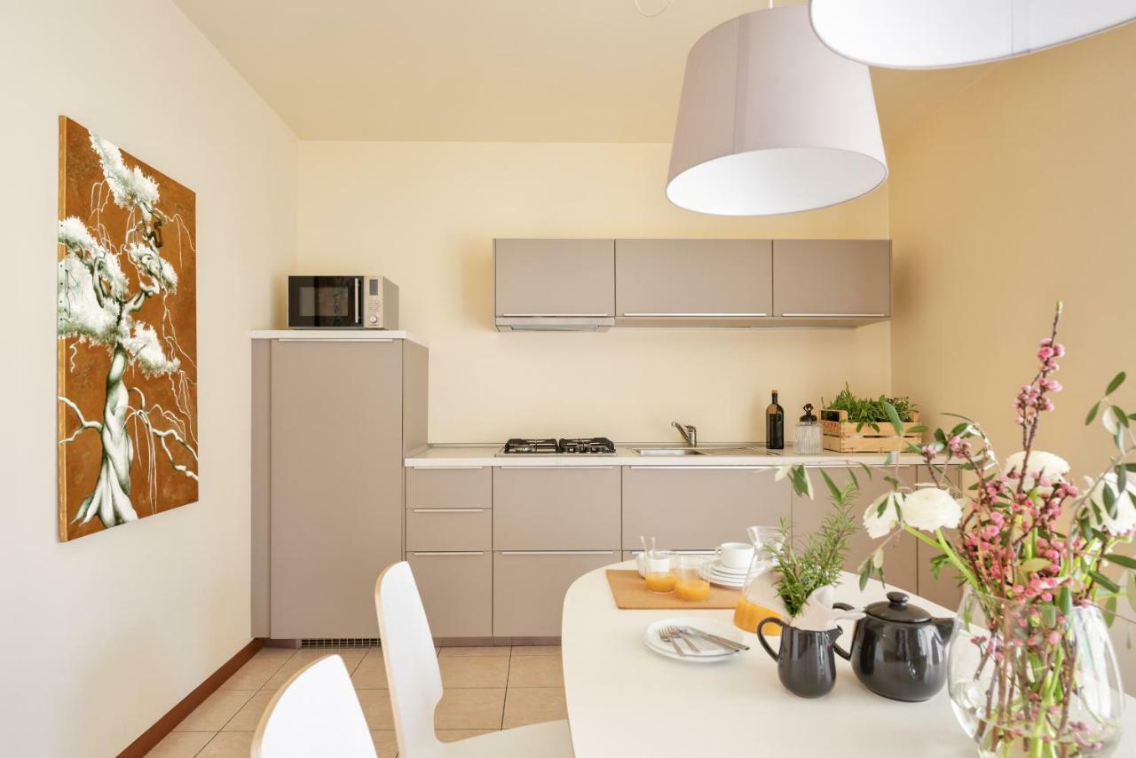 Appartamenti Corte Dei Cipressi Roe Exteriör bild