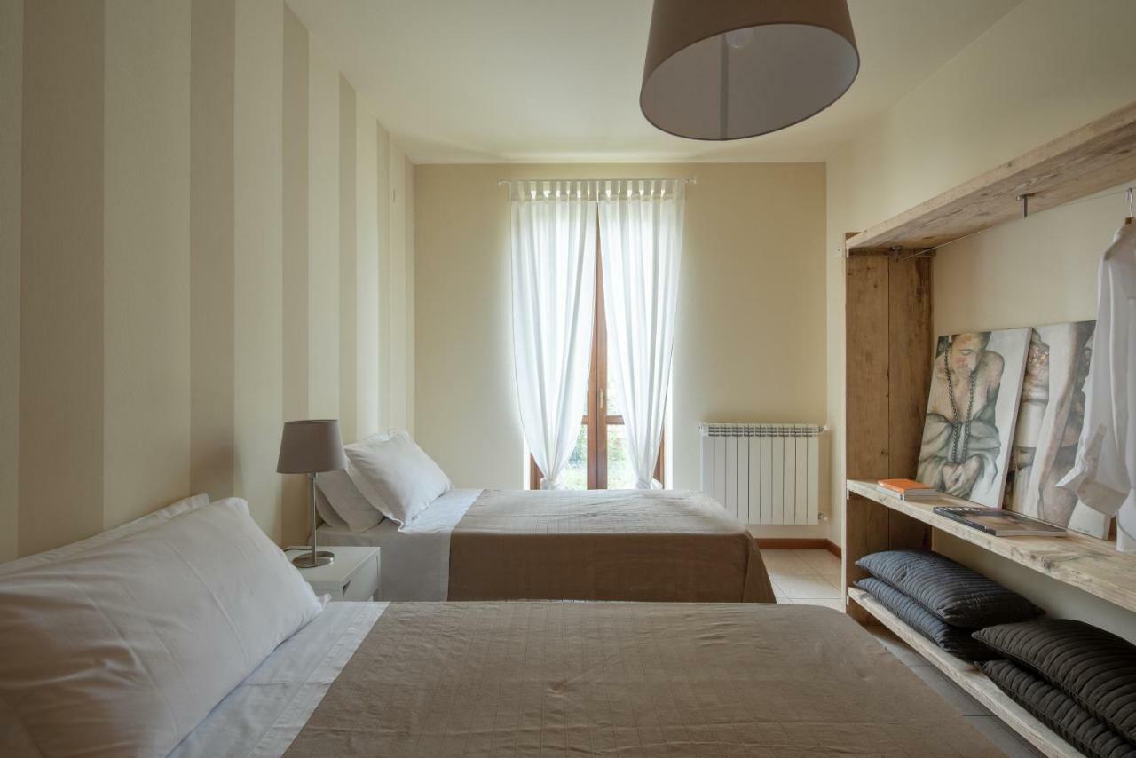 Appartamenti Corte Dei Cipressi Roe Exteriör bild