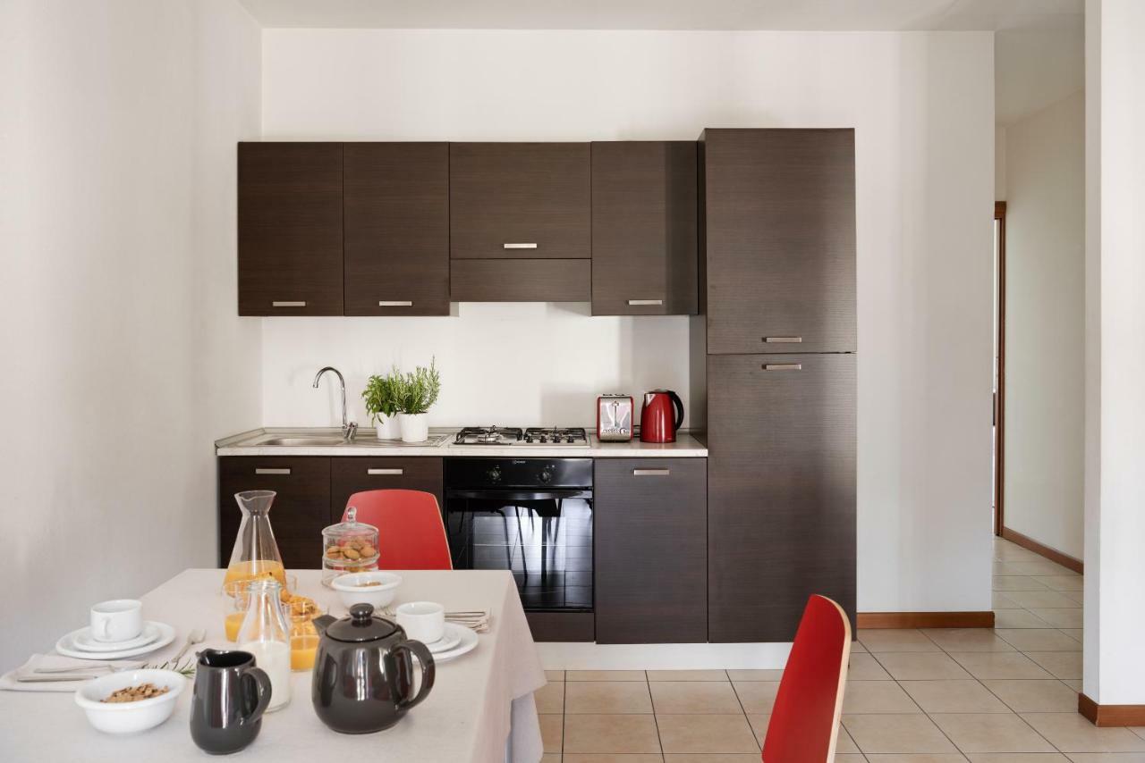 Appartamenti Corte Dei Cipressi Roe Exteriör bild