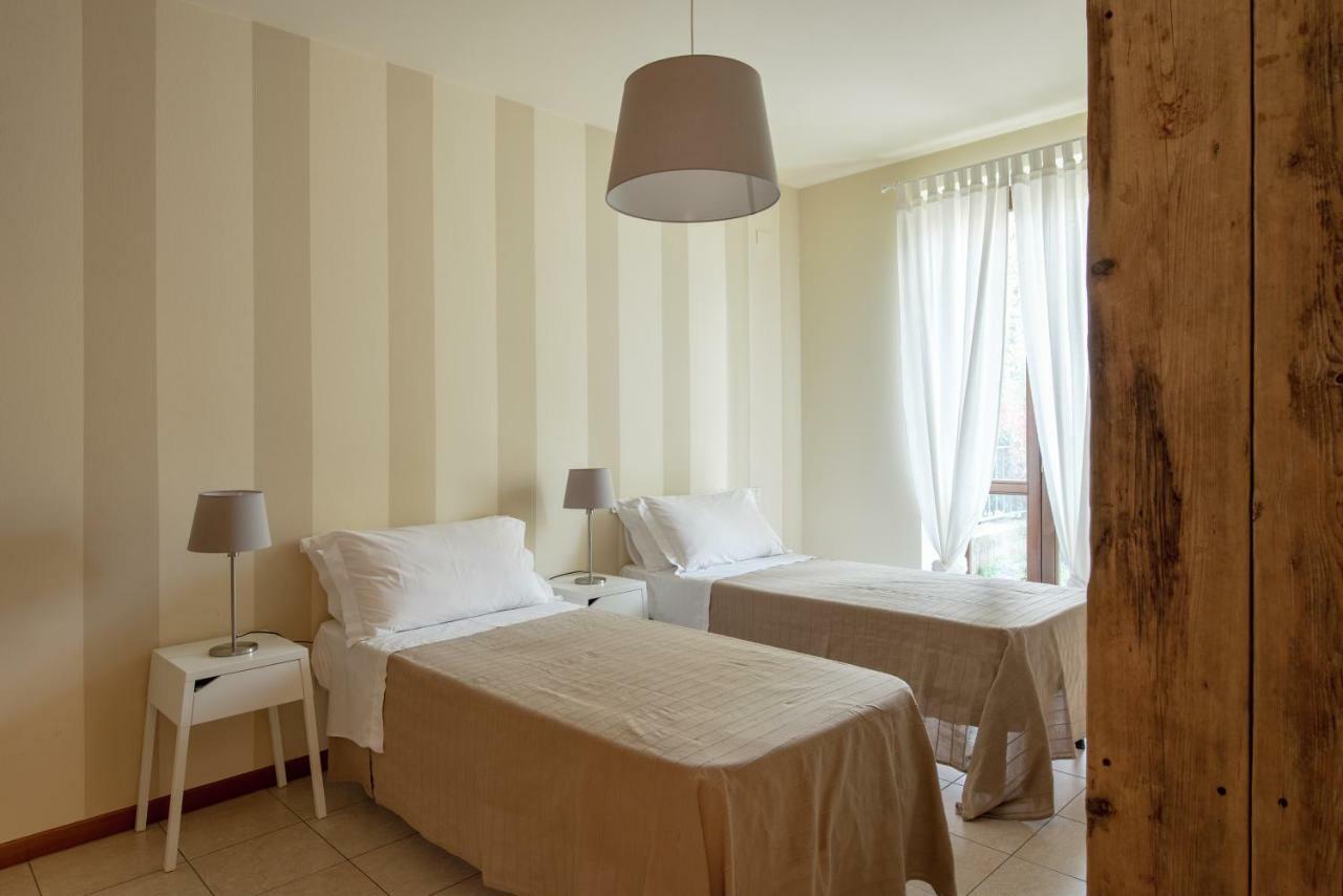 Appartamenti Corte Dei Cipressi Roe Exteriör bild