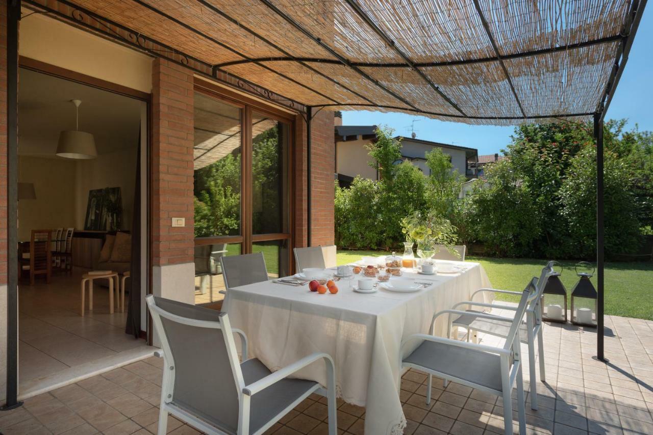 Appartamenti Corte Dei Cipressi Roe Exteriör bild