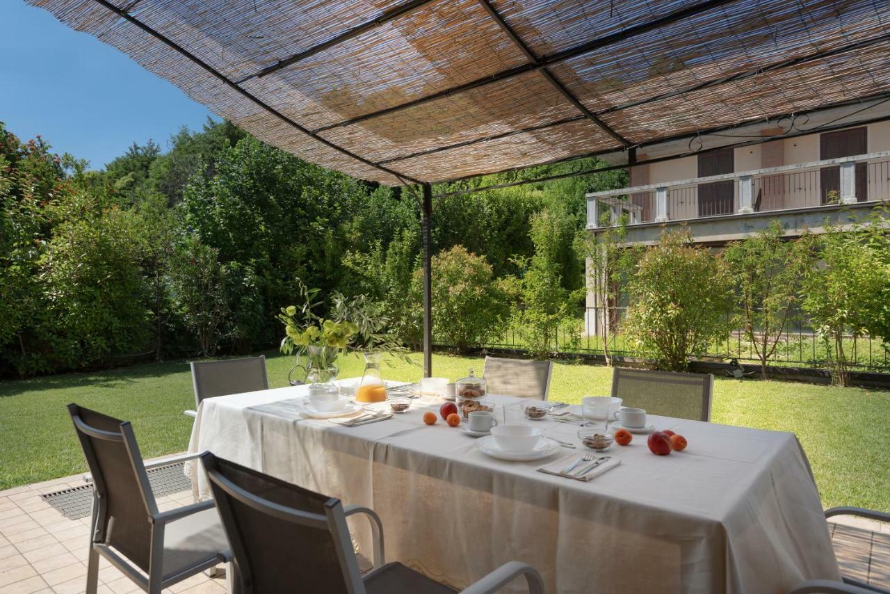 Appartamenti Corte Dei Cipressi Roe Exteriör bild